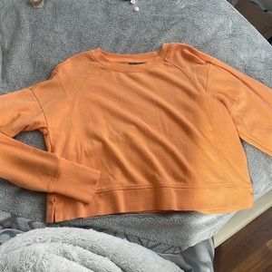 Sweaty Betty cropped pull over small